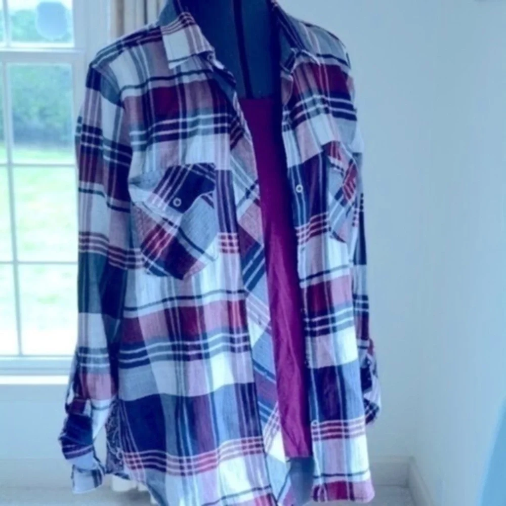 Westbound top plaid navy burgundy button up size medium - Picture 1 of 5